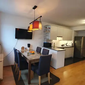 Wiener Maisonette Mit Terrasse Apartment Vienna